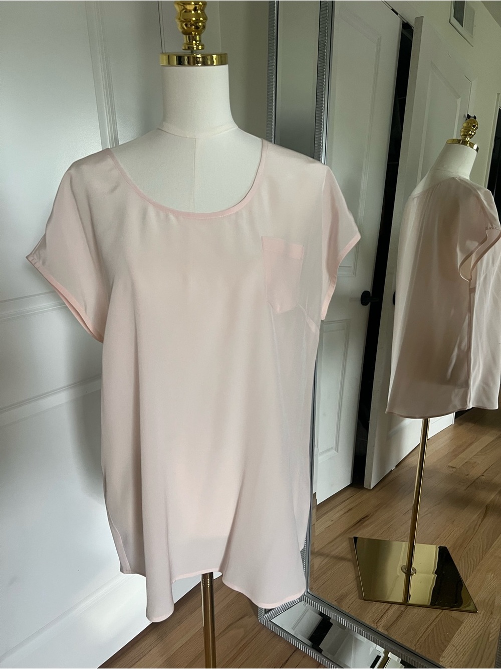 Coldwater Creek Pale Pink Silk Short Sleeve Scoop Neck Blouse